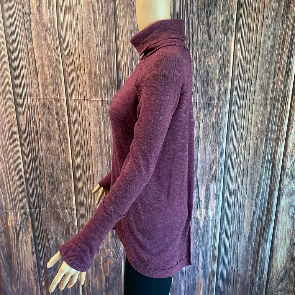 Free People size XS purple turtle neck boho long sleeve blouse sweater